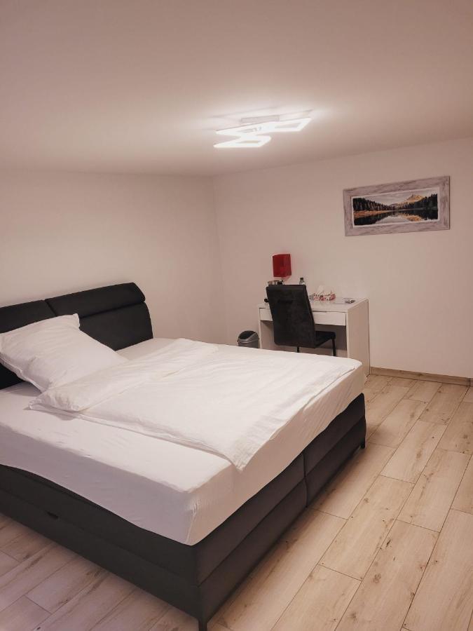 Homestay E&o *